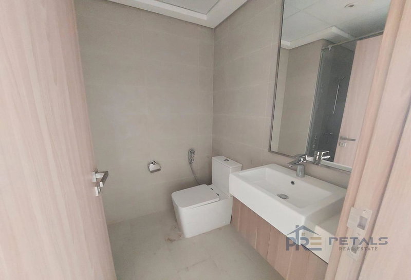 Apartment for rent in Dubai, United Arab Emirates · AZIZI Riviera · 1 room, 1 bath