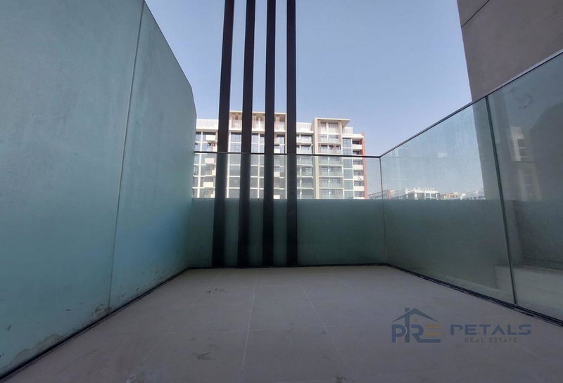 Apartment for rent in Dubai, United Arab Emirates · AZIZI Riviera · 1 room, 1 bath