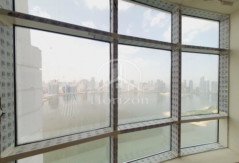 Apartment for rent in Sharjah, United Arab Emirates · Al Ferasa Tower · 4 rooms, 6 baths