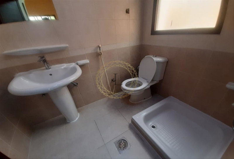 Apartment for rent in Al Ain City, United Arab Emirates · Al Bateen · 6 rooms, 6 baths