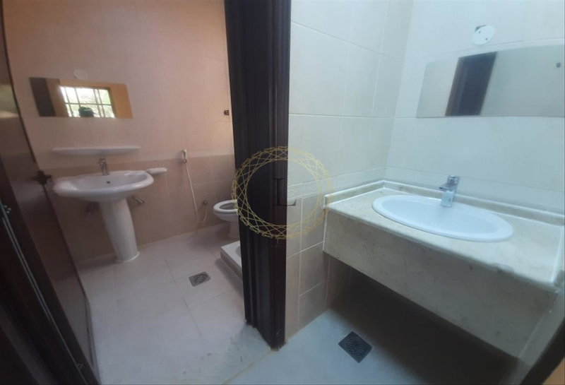 Apartment for rent in Al Ain City, United Arab Emirates · Al Bateen · 6 rooms, 6 baths