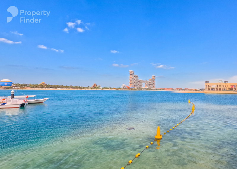 House for rent in Dubai, United Arab Emirates · Garden Homes Frond L · 5 rooms, 6 baths