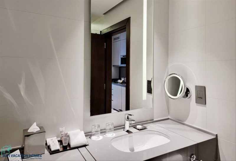 Apartment for rent in Dubai, United Arab Emirates · Millennium Place Barsha Heights Hotel · 1 room, 1 bath