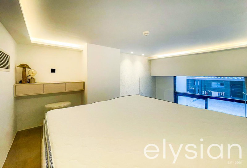 Apartment for rent in Dubai, United Arab Emirates · Oxford Terraces · 1 room, 2 baths