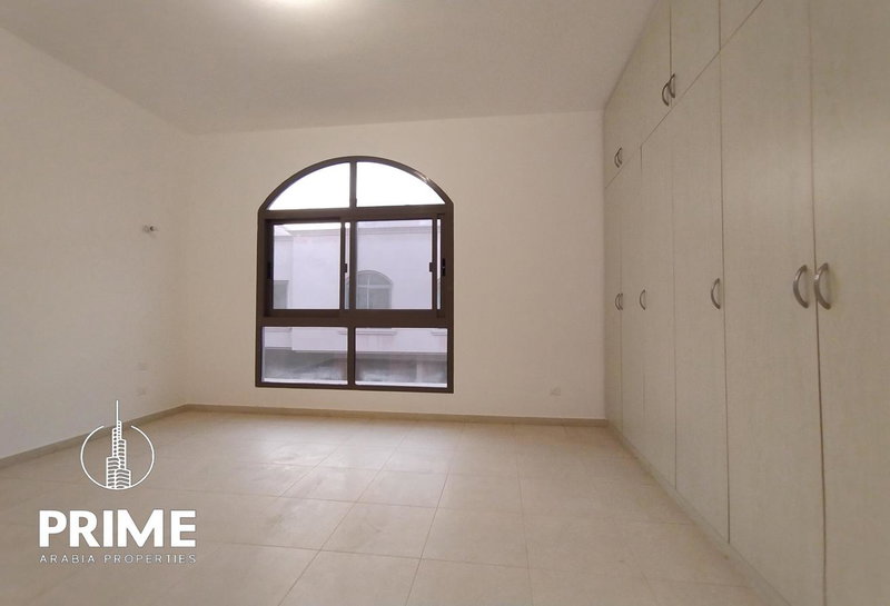 Casa en alquiler en Zayed City, Emiratos Árabes Unidos · Hameem Residential City · 4 habitaciones, 6 baños