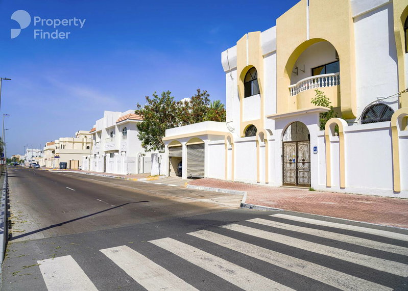 House for rent in Abu Dhabi, United Arab Emirates · Palm Oasis villas · 5 rooms, 7 baths