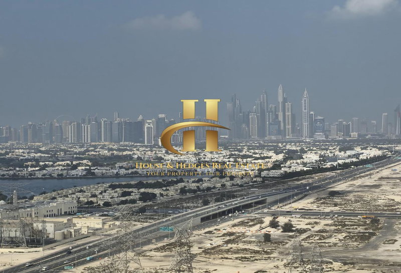 Apartment for rent in Dubai, United Arab Emirates · Binghatti Heights · 1 room, 2 baths
