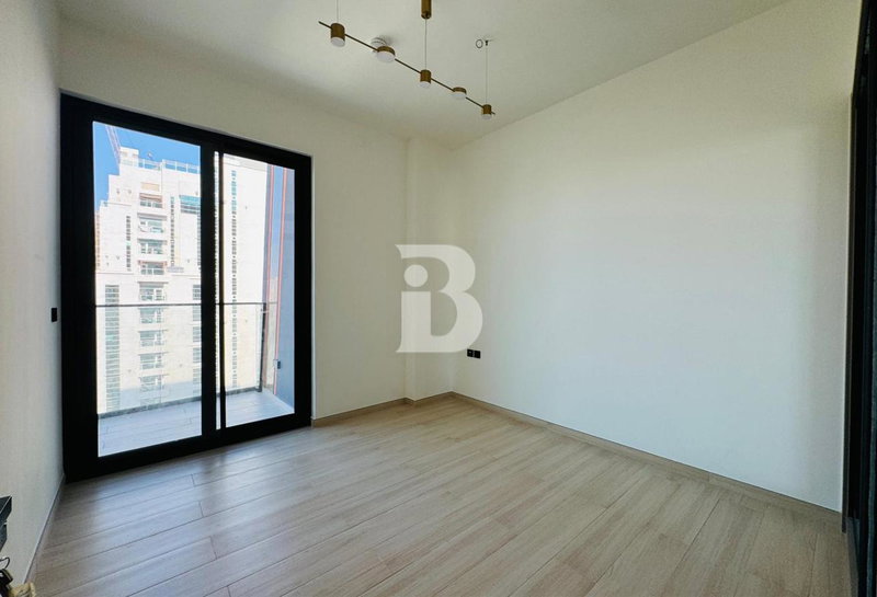 Apartment for rent in Dubai, United Arab Emirates · Binghatti Nova · 1 room, 2 baths