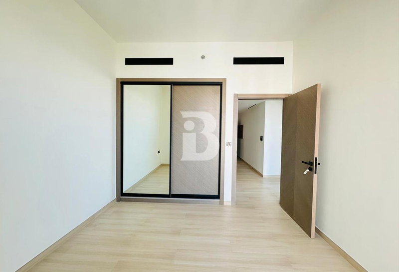 Apartment for rent in Dubai, United Arab Emirates · Binghatti Nova · 1 room, 2 baths