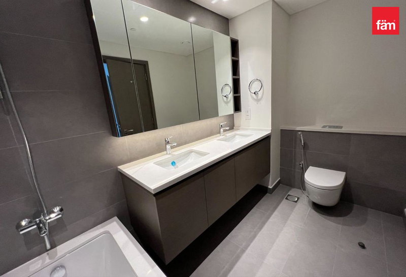 Apartment for rent in Dubai, United Arab Emirates · Creek Gate Tower 1 · 2 rooms, 2 baths