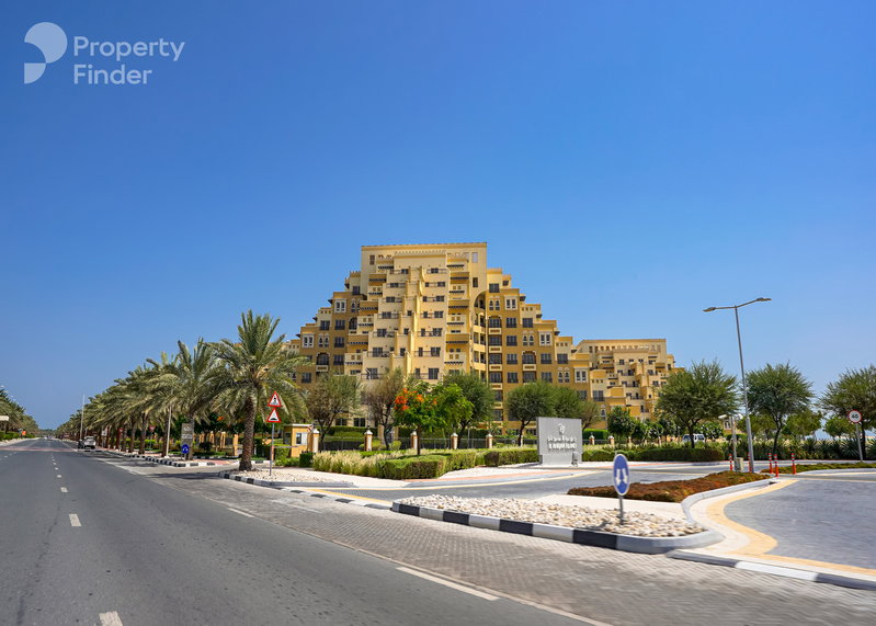 Haus zu vermieten in Umm Al Quwain Stadt, Vereinigte Arabische Emirate · Pacific Fiji · 2 Zimmer, 3 Bäder