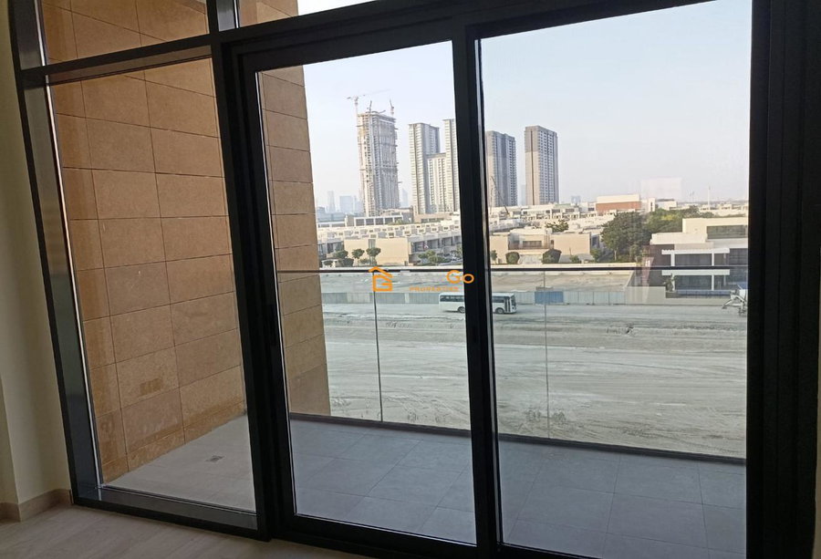 Apartment for rent in Dubai, United Arab Emirates · AZIZI Riviera · 1 room, 1 bath