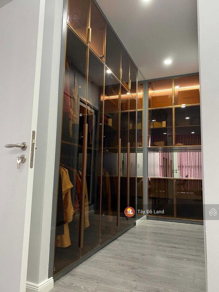 Apartment for sale in Ha Dong, Vietnam · Vinhomes Skylake · 2 rooms, 2 baths