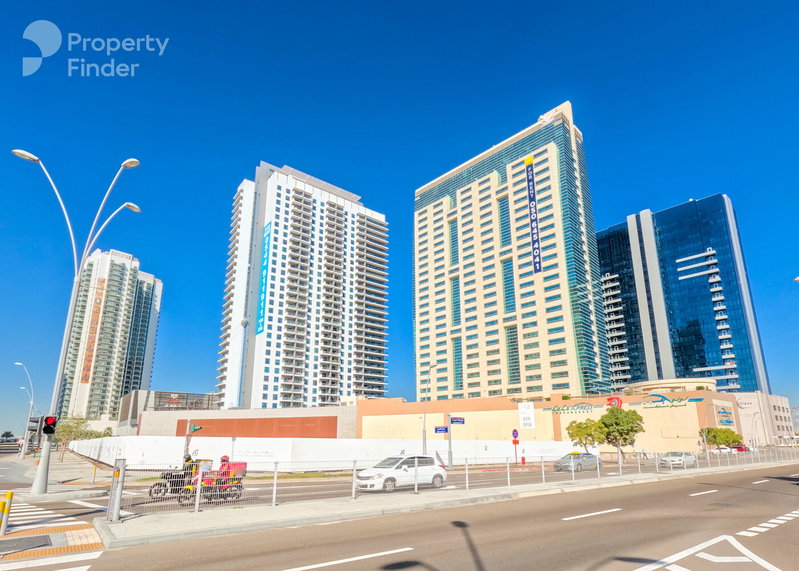 Apartment for rent in Abu Dhabi, United Arab Emirates · RDK Towers · 1 room, 2 baths