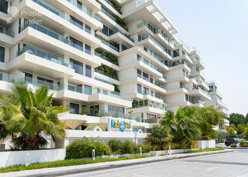 Apartment for rent in Dubai, United Arab Emirates · The Neighbourhood · 1 room, 1 bath