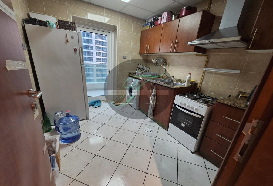Apartment for rent in Dubai, United Arab Emirates · Marina Pinnacle · 1 room, 2 baths