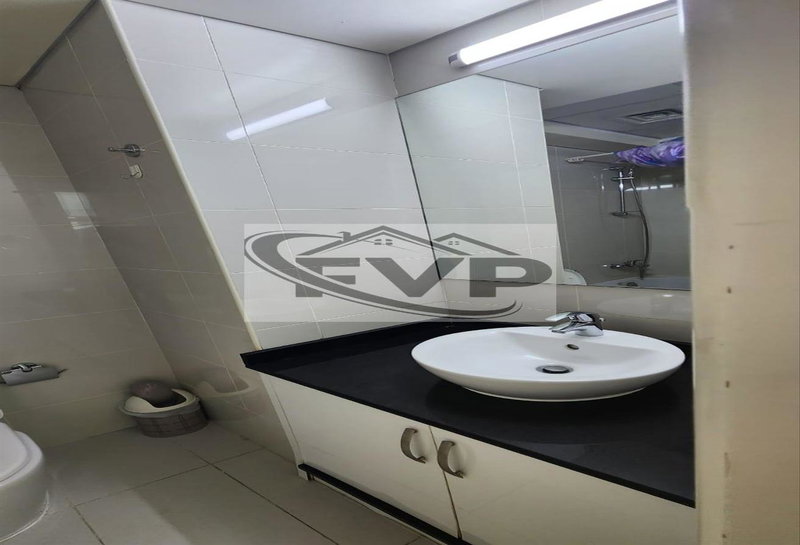 Apartment for rent in Dubai, United Arab Emirates · Park Central · 1 room, 1 bath