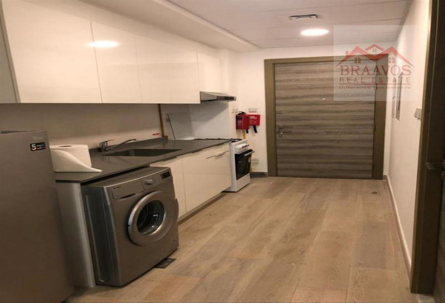 Apartment for rent in Dubai, United Arab Emirates · Bloom Towers B · 1 room, 1 bath
