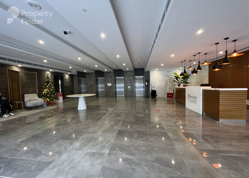 Apartment for rent in Dubai, United Arab Emirates · Bloom Towers B · 1 room, 1 bath