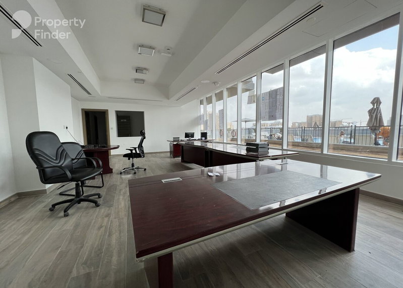 Apartment for rent in Dubai, United Arab Emirates · Bloom Towers B · 1 room, 1 bath