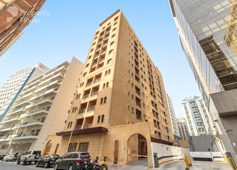 Apartment for rent in Dubai, United Arab Emirates · Heritage Building · 1 room, 2 baths