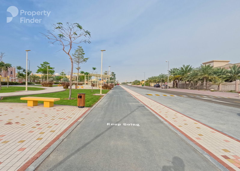 Apartamento en alquiler en la ciudad de Ajman, Emiratos Árabes Unidos · Al Jurf · 1 habitación, 1 baño