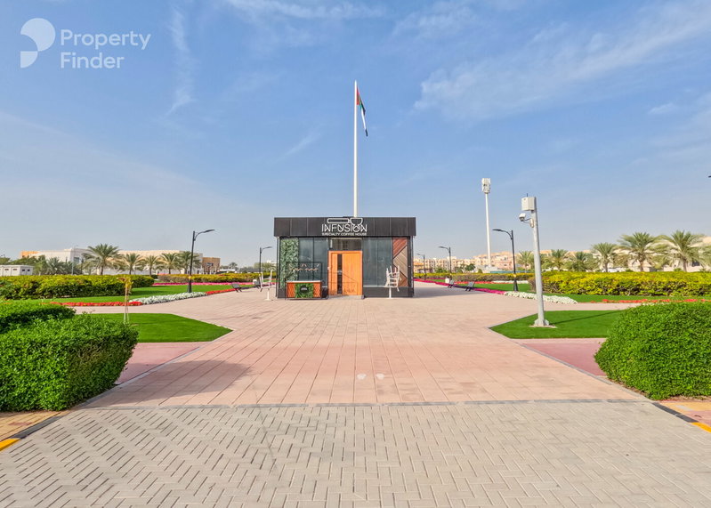 Apartamento en alquiler en la ciudad de Ajman, Emiratos Árabes Unidos · Al Jurf · 1 habitación, 1 baño