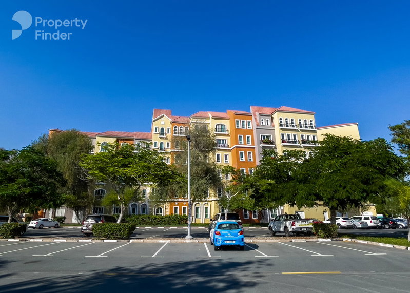 Apartment for rent in Dubai, United Arab Emirates · Building 203 to Building 229 · 1 room, 1 bath