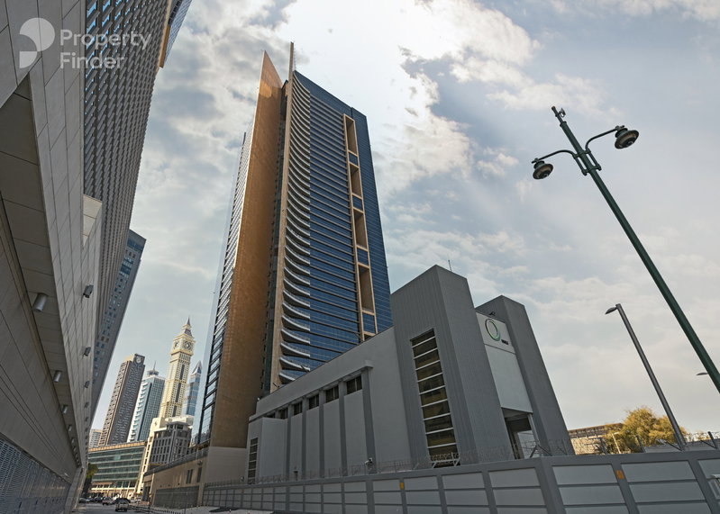 Apartment for rent in Dubai, United Arab Emirates · Sky Gardens · 1 room, 2 baths