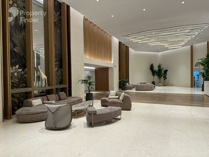 Apartment for rent in Dubai, United Arab Emirates · Sky Gardens · 1 room, 2 baths