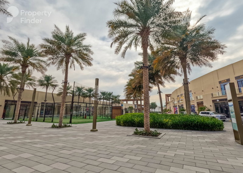 Apartment for rent in Dubai, United Arab Emirates · Golden Mile 4 · 2 rooms, 3 baths