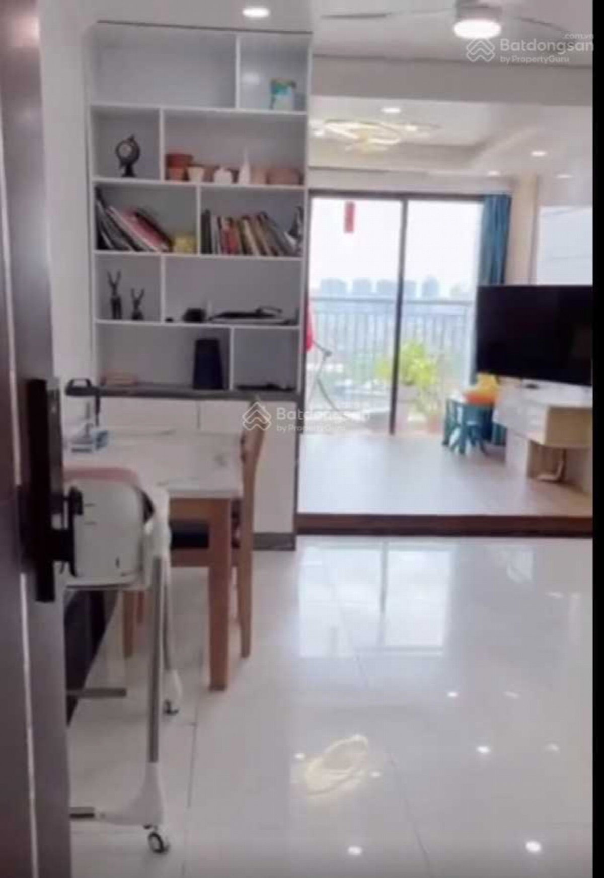 Hateco Apollo, Vietnam