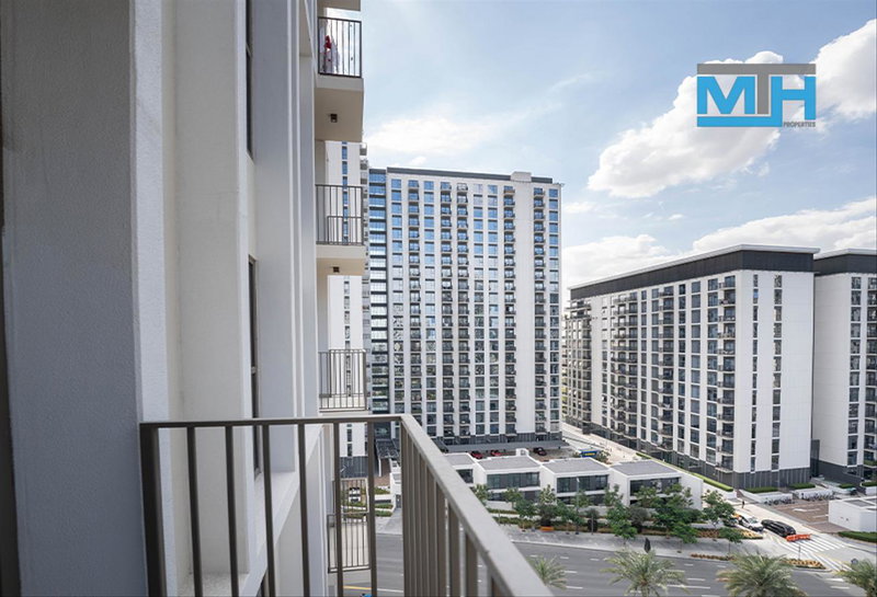Apartment for rent in Dubai, United Arab Emirates · Socio Tower 1 · 1 room, 1 bath