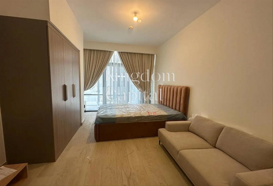 Apartment for rent in Dubai, United Arab Emirates · AZIZI Riviera 15 · 1 room, 1 bath