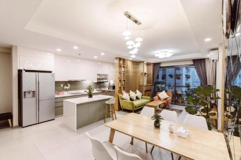 Apartment for sale in Nha Be, Vietnam · The Gold View · 2 rooms, 2 baths