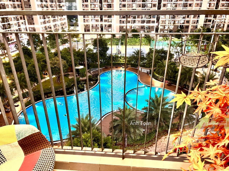 Apartment for sale in Ha Dong, Vietnam · Vinhomes Smart City · 2 rooms, 1 bath