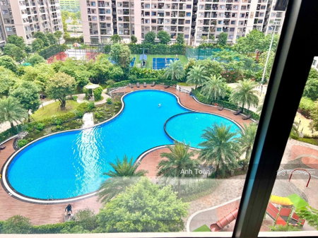 Apartment for sale in Ha Dong, Vietnam · Vinhomes Smart City · 2 rooms, 1 bath
