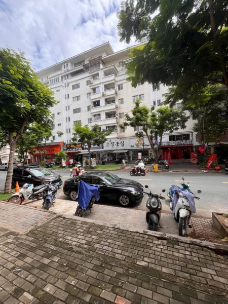 Commercial for rent in Nha Be, Vietnam · 1 room, 1 bath