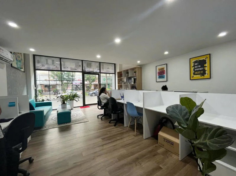 Commercial for rent in Nha Be, Vietnam · 1 room, 1 bath