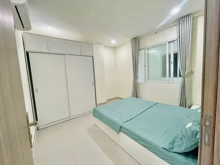 Apartment for rent in Ho Chi Minh City, Vietnam · 2 rooms, 2 baths