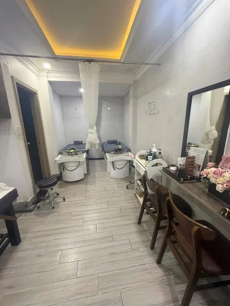 Commercial for rent in Nha Be, Vietnam · 1 room