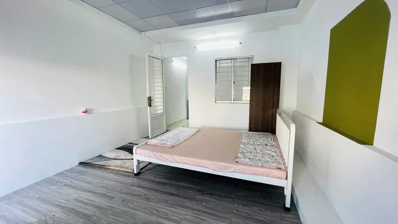 Apartment for rent in Thanh Pho Uong Bi, Vietnam · Garden · 1 room, 1 bath