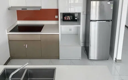 Apartment for rent in Ho Chi Minh City, Vietnam · Sunwah Pearl · 2 rooms, 1 bath