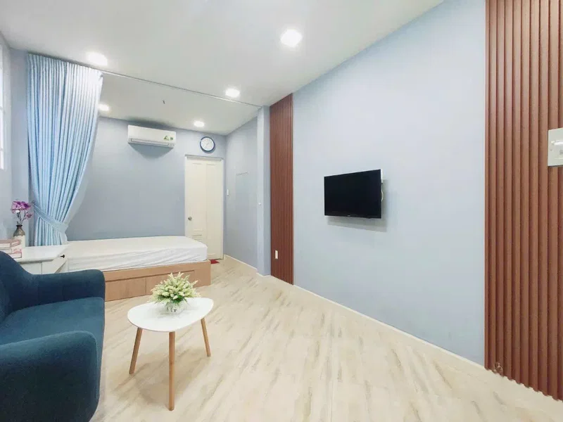 Apartment for rent in Ho Chi Minh City, Vietnam · District 3 · 1 room, 1 bath