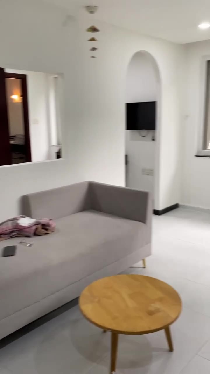 Hung Gia 1, Viêt Nam