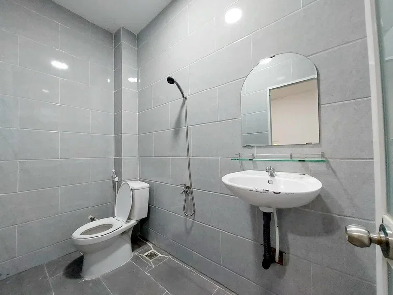 Apartment for rent in Ho Chi Minh City, Vietnam · 3rd District · 1 room, 1 bath