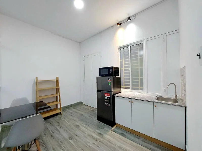 Apartment for rent in Ho Chi Minh City, Vietnam · 3rd District · 1 room, 1 bath