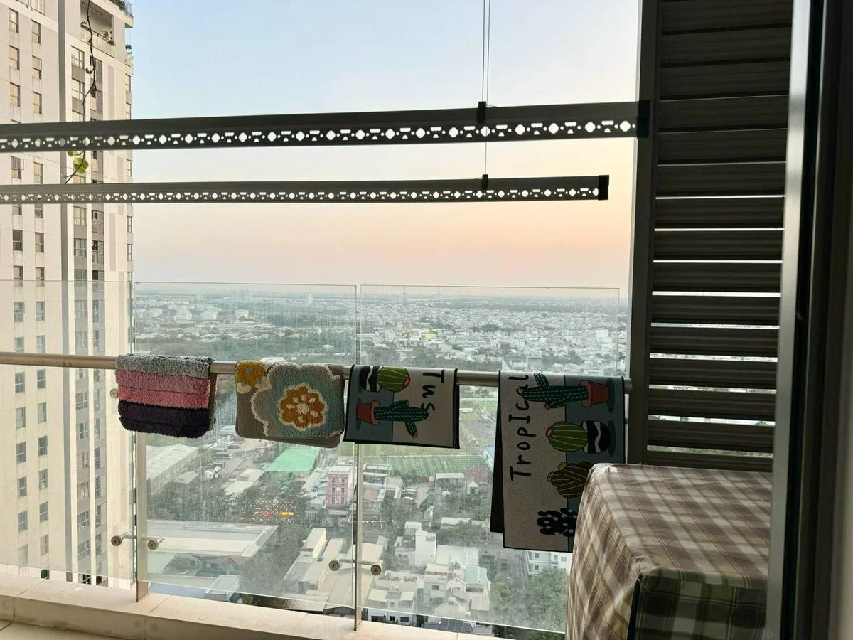 Apartment for rent in Hanoi, Vietnam · Skyline · 2 rooms, 2 baths