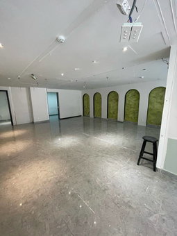 Commercial for rent in Ho Chi Minh City, Vietnam · Thao Dien · 1 room, 1 bath