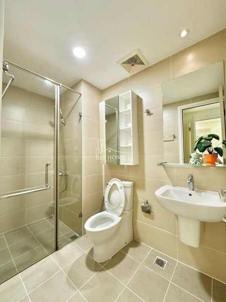 Apartment for rent in Ho Chi Minh City, Vietnam · Mastery · 3 rooms, 2 baths